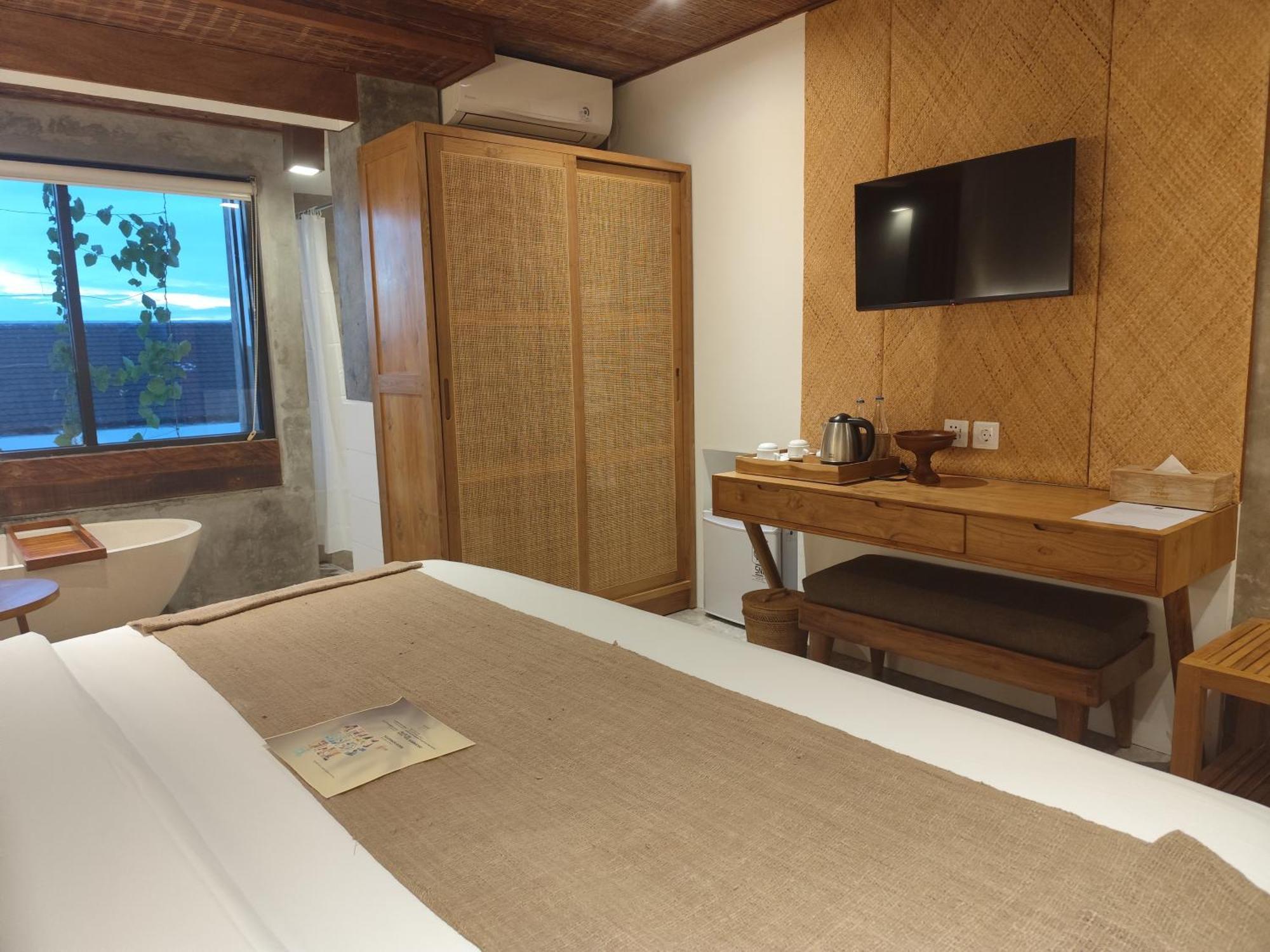 Purana Suite Ubud Ngoại thất bức ảnh A room at the hotel
