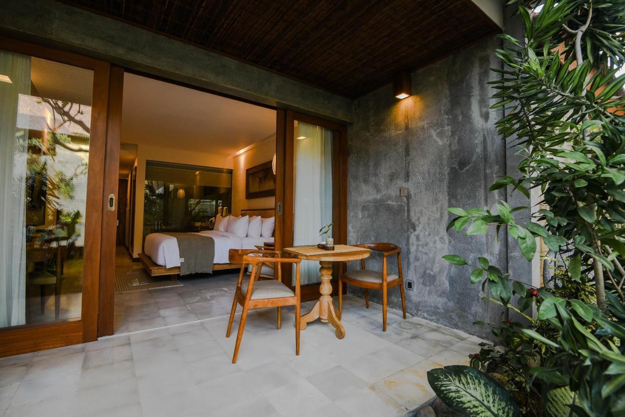 Purana Suite Ubud Ngoại thất bức ảnh Deluxe Room with private garden